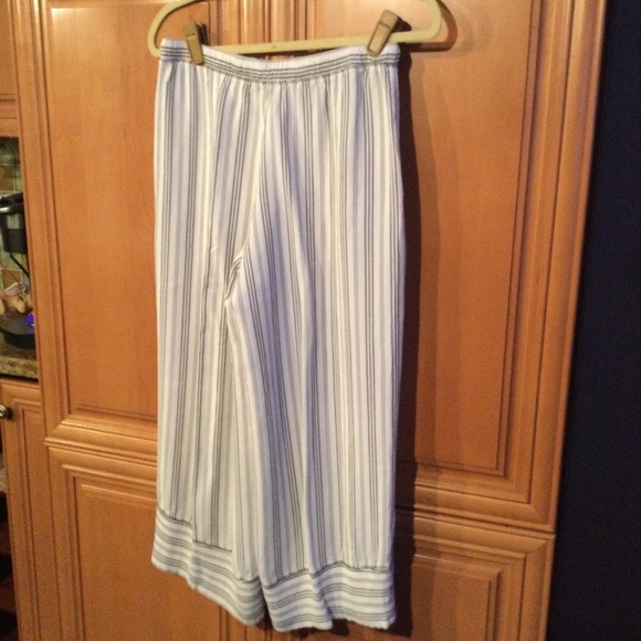 Stripped beach pants by Robin Piccone - Picture 2 of 4